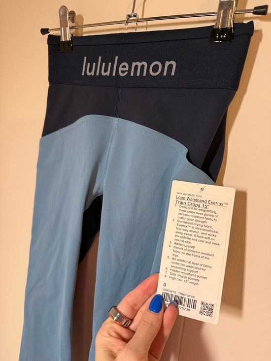 lululemon athletica Pants - Lululemon Logo Waistband Everlux Train Crops 15” Blue Black Size 0 NWT